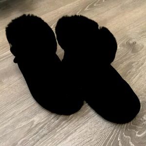 Bear paw booties children’s size 2